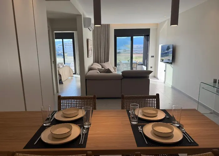 Sea View Luxury Apartamento *