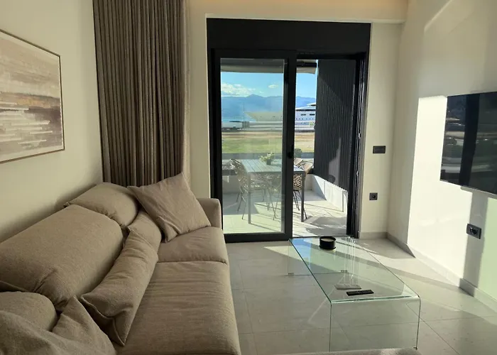 Sea View Luxury דירה