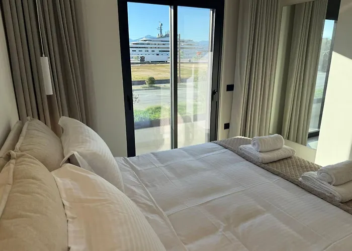 Sea View Luxury Apartman *